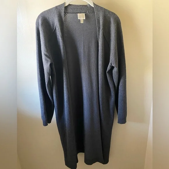 Woman’s Gray Cardigan Sweater - Picture 1 of 4